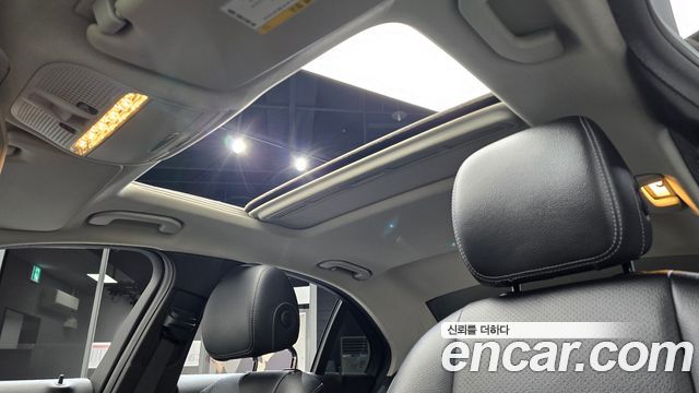 Mercedes-Benz C-Class C200