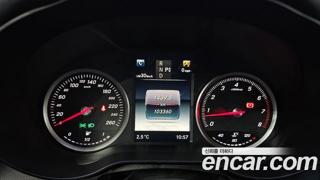 Mercedes-Benz C-Class C200