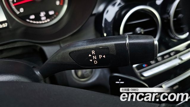 Mercedes-Benz C-Class C200