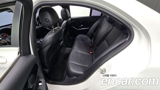 Mercedes-Benz C-Class C200