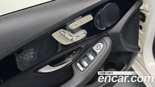 Mercedes-Benz C-Class C200