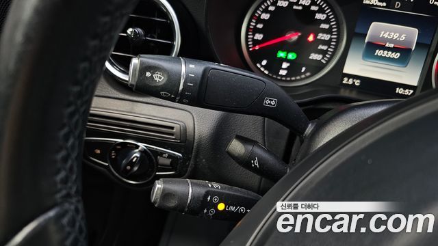 Mercedes-Benz C-Class C200