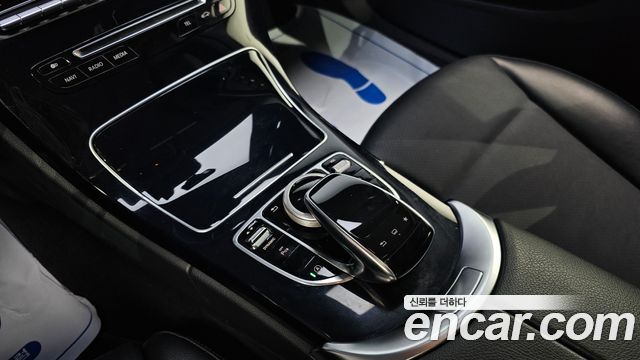 Mercedes-Benz C-Class C200