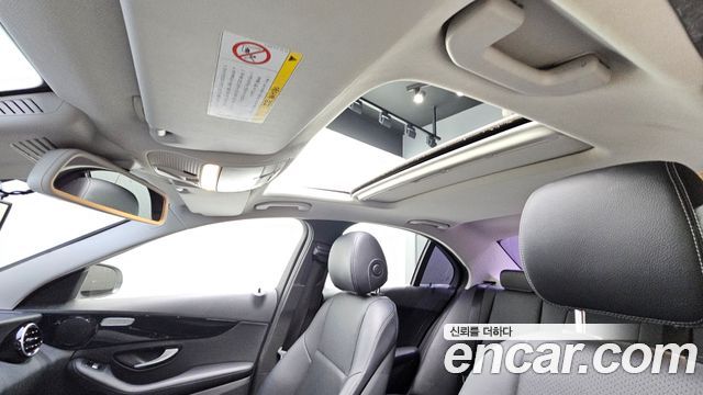 Mercedes-Benz C-Class C200