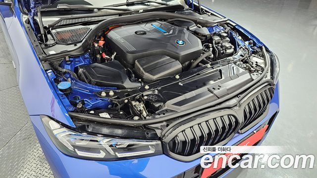 BMW 3-Series 330e M Sport