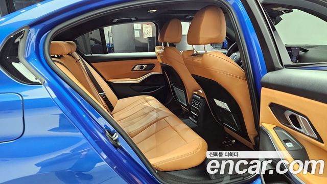 BMW 3-Series 330e M Sport