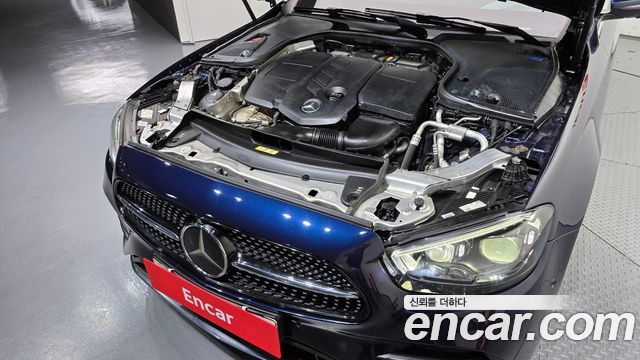 Mercedes-Benz E-Class E220d 4MATIC AMG Line