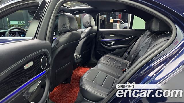 Mercedes-Benz E-Class E220d 4MATIC AMG Line