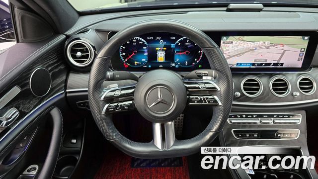 Mercedes-Benz E-Class E220d 4MATIC AMG Line