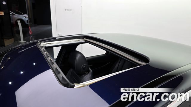 Mercedes-Benz E-Class E220d 4MATIC AMG Line
