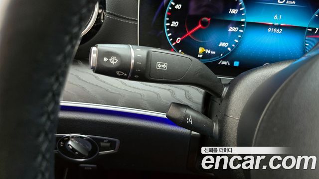Mercedes-Benz E-Class E220d 4MATIC AMG Line