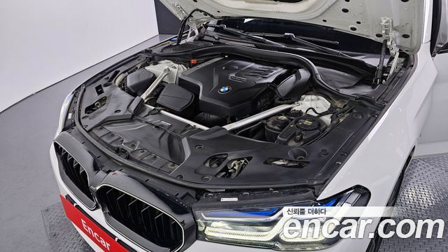 BMW 5-Series 530i xDrive M Sport Package