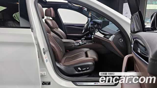 BMW 5-Series 530i xDrive M Sport Package