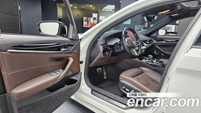 BMW 5-Series 530i xDrive M Sport Package
