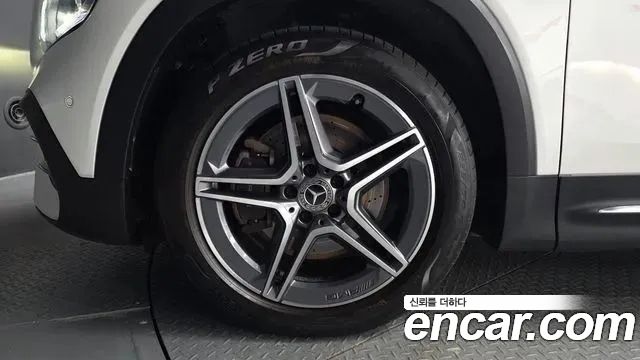 Mercedes-Benz GLB-Class GLB250 4MATIC