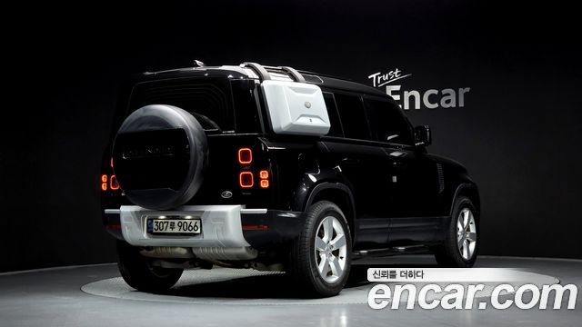 Land Rover Defender 110 D300 HSE