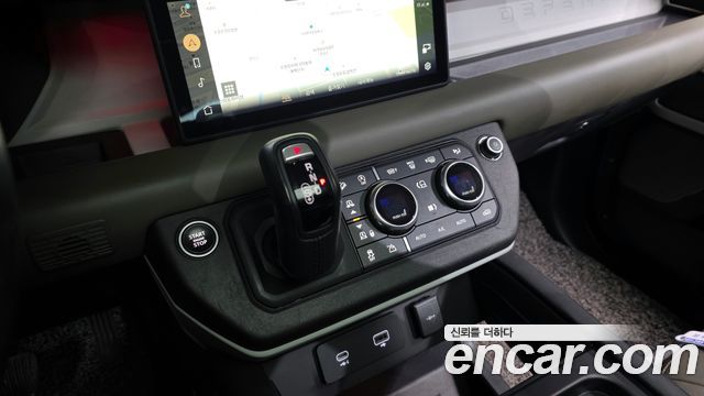 Land Rover Defender 110 D300 HSE