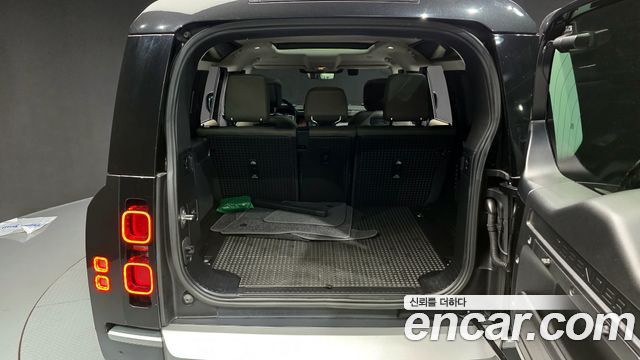 Land Rover Defender 110 D300 HSE