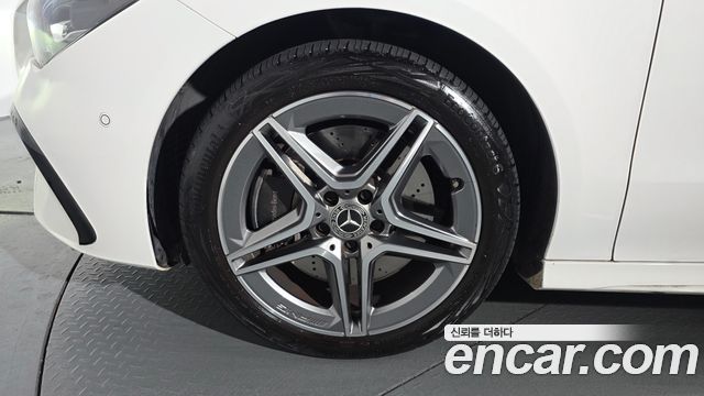 Mercedes-Benz CLA-Class CLA250 4MATIC