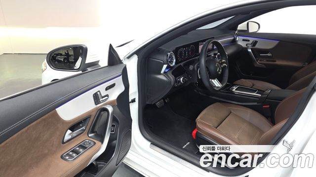 Mercedes-Benz CLA-Class CLA250 4MATIC