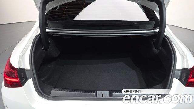 Mercedes-Benz CLA-Class CLA250 4MATIC