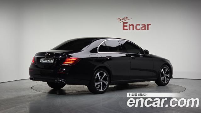 Mercedes-Benz E-Class E250 Avantgarde