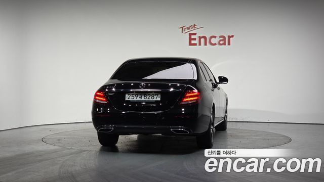 Mercedes-Benz E-Class E250 Avantgarde
