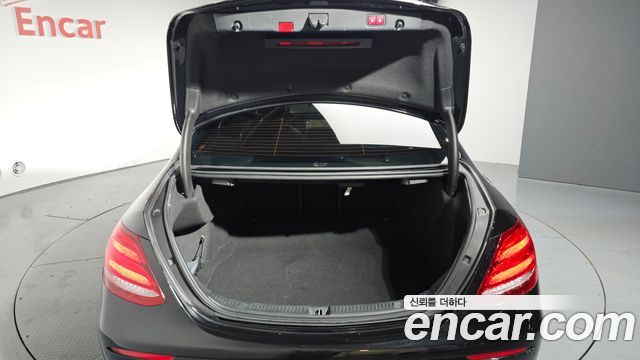 Mercedes-Benz E-Class E250 Avantgarde