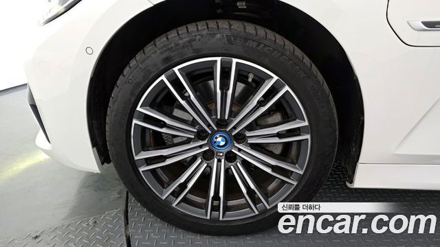 BMW 3-Series 320e M Sports