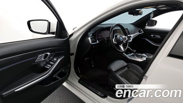 BMW 3-Series 320e M Sports