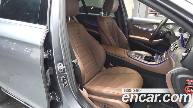 Mercedes-Benz E-Class E350 4MATIC Exclusive