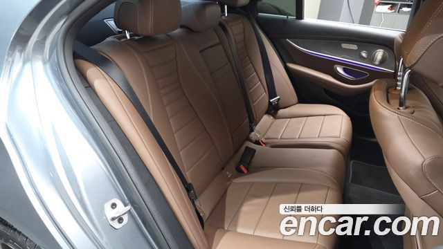 Mercedes-Benz E-Class E350 4MATIC Exclusive