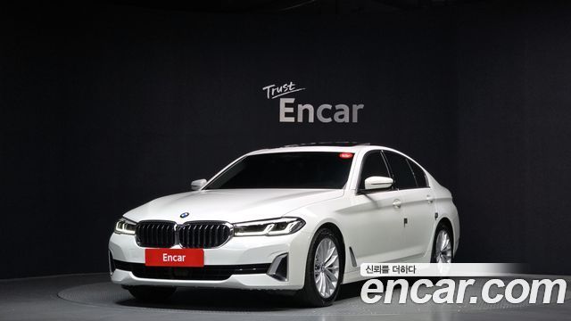 BMW 5-Series 520i Luxury