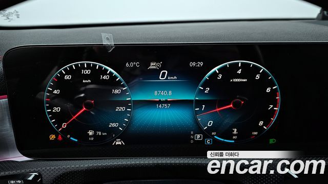 Mercedes-Benz CLA-Class CLA250 4MATIC
