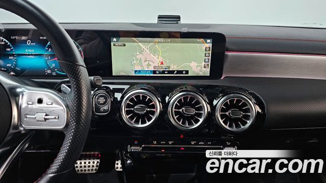 Mercedes-Benz CLA-Class CLA250 4MATIC