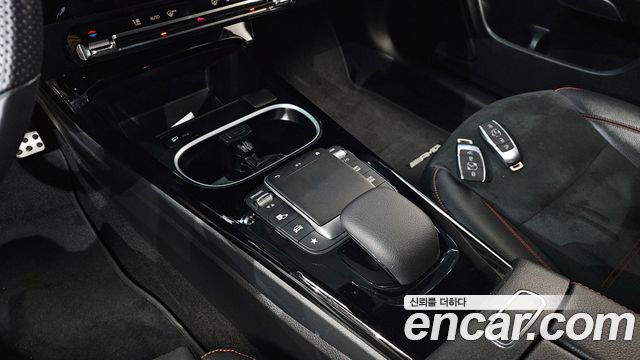 Mercedes-Benz CLA-Class CLA250 4MATIC