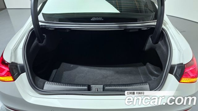 Mercedes-Benz CLA-Class CLA250 4MATIC