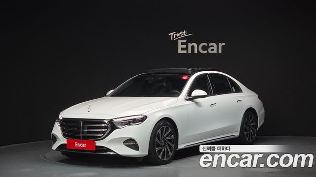 Mercedes-Benz E-Class E300 4MATIC Exclusive