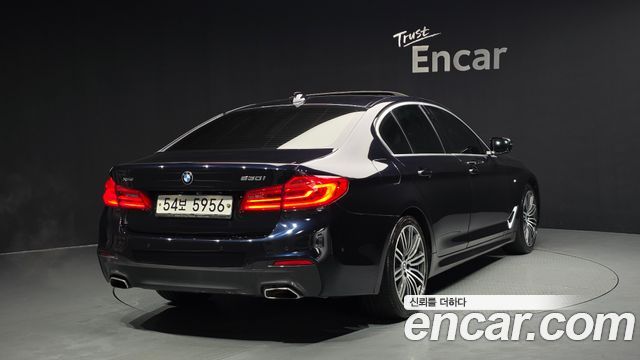 BMW 5-Series 530i xDrive M Sport Package Plus