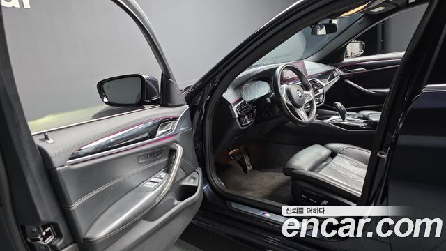 BMW 5-Series 530i xDrive M Sport Package Plus