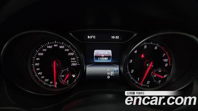 Mercedes-Benz GLA-Class GLA220