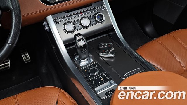 Land Rover Range Rover Sport 3.0 SDV6 HSE Dynamic