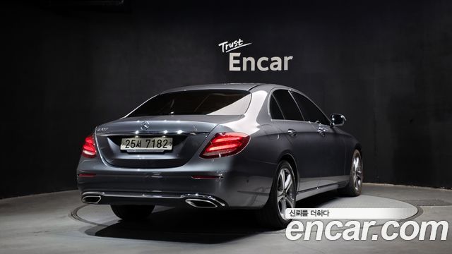 Mercedes-Benz E-Class E300 Avantgarde