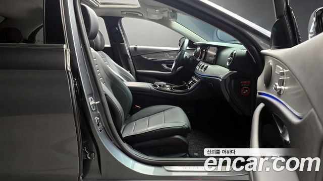 Mercedes-Benz E-Class E300 Avantgarde