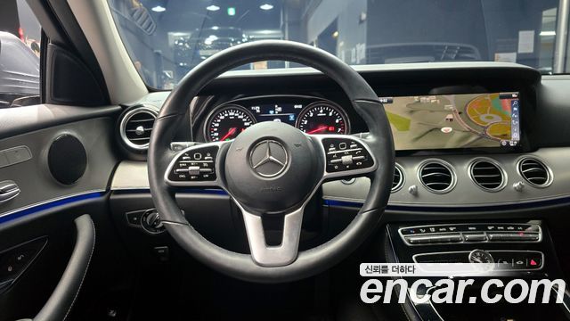 Mercedes-Benz E-Class E300 Avantgarde