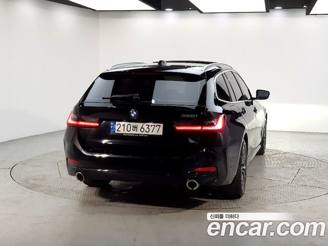 BMW 3-Series 320i Touring