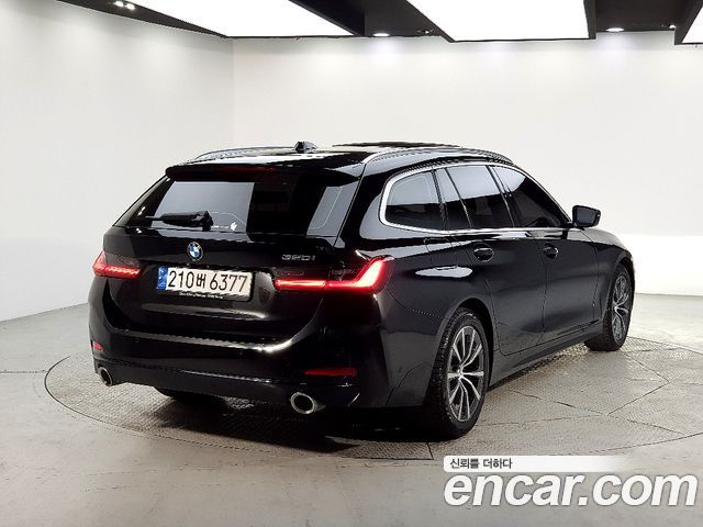 BMW 3-Series 320i Touring