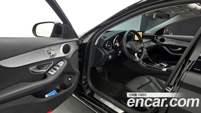 Mercedes-Benz C-Class C200 Avantgarde