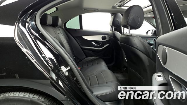 Mercedes-Benz C-Class C200 Avantgarde
