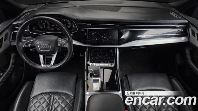 Audi Q8 55 TFSI Quattro Premium